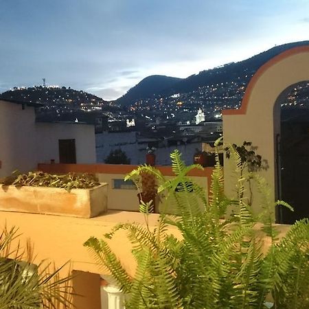 Casa Vista Hermosa Кито Екстериор снимка